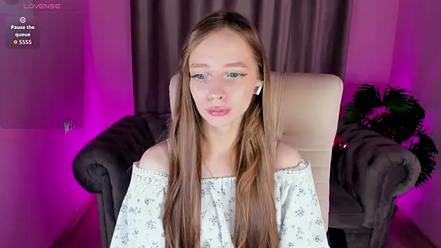 Snapshot of Amy_Waynee chatting on November 2025 05:06:01 PM Amy Waynee online show from November 2025 05:06:01 PM