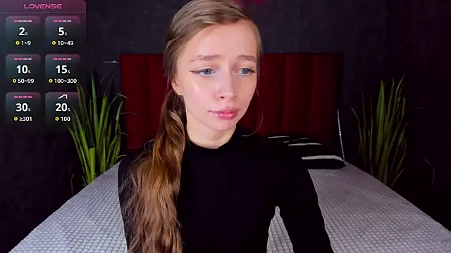 Snapshot of Amy_Waynee chatting on November 2025 05:07:02 PM Amy Waynee online show from November 2025 05:07:02 PM