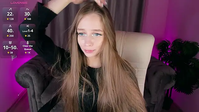 Snapshot of Amy_Waynee chatting on October 2025 06:01:02 PM Amy Waynee online show from October 2025 06:01:02 PM