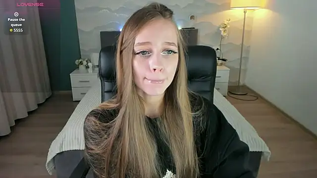 Snapshot of Amy_Waynee chatting on September 2025 04:36:01 PM Amy Waynee online show from September 2025 04:36:01 PM