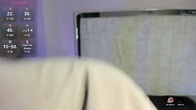 Elaine87  online show from October 2025 08:41:01 PM