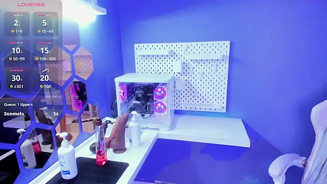 Elaine87  online show from November 2025 06:40:02 PM