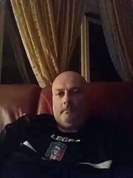 Alexis Bull online show from May 2026 10:29:01 PM