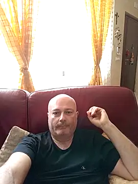 Alexis Bull online show from May 2026 10:07:02 AM