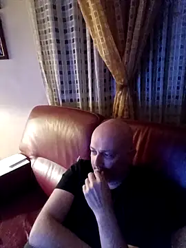 Alexis Bull online show from May 2026 10:24:01 PM