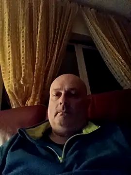 Alexis Bull online show from March 2026 12:10:01 AM