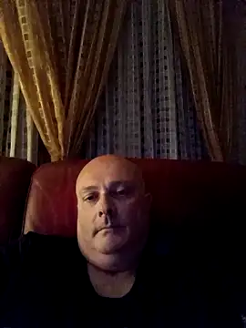 Alexis Bull online show from April 2026 10:40:02 PM