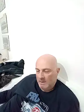 Alexis Bull online show from October 2025 11:09:01 AM