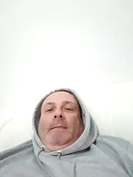 Alexis Bull online show from February 2026 03:01:02 PM