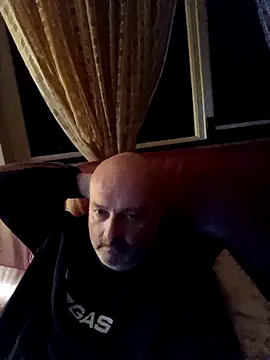 Alexis Bull online show from March 2026 11:43:02 PM