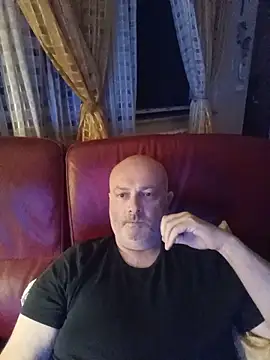 Alexis Bull online show from June 2026 10:26:01 PM