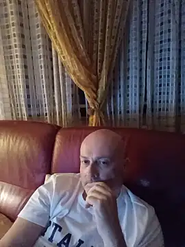 Alexis Bull online show from May 2026 10:41:02 PM