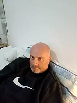 Alexis Bull online show from November 2025 04:17:02 PM