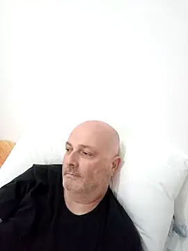 Alexis Bull online show from April 2026 01:24:02 PM