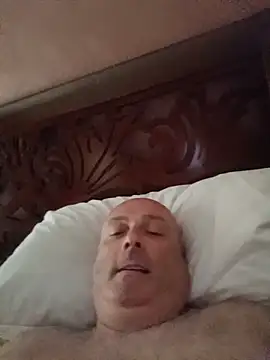Alexis Bull online show from June 2026 02:18:02 PM