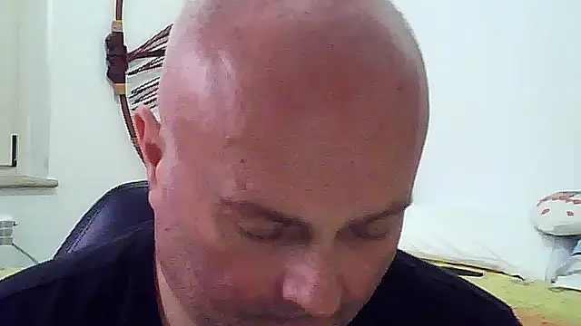Alexis Bull online show from May 2026 01:29:01 PM