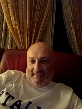 Alexis Bull online show from September 2025 10:49:02 PM