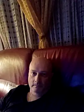 Alexis Bull online show from May 2026 09:51:02 PM