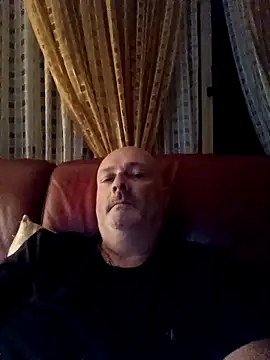 Alexis Bull online show from September 2025 10:35:02 PM