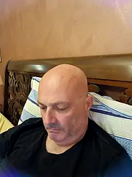 Alexis Bull online show from July 2026 07:15:01 PM