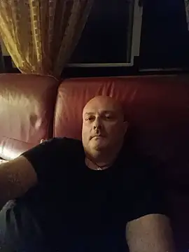 Alexis Bull online show from June 2026 10:25:02 PM