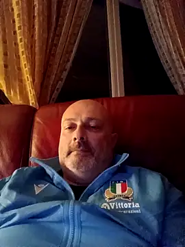 Alexis Bull online show from April 2026 11:07:02 PM