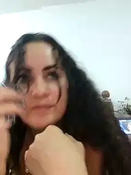 Saraslow online show from November 2025 03:55:02 PM