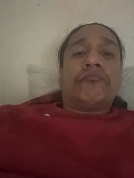 Snapshot of Moises_2091 chatting on April 2026 06:29:02 AM Moises 2091 online show from April 2026 06:29:02 AM