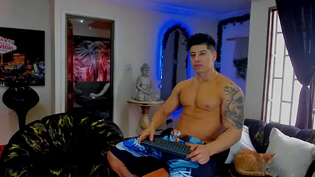 Snapshot of Lukas_Green chatting on November 2025 06:01:01 PM Lukas Green online show from November 2025 06:01:01 PM