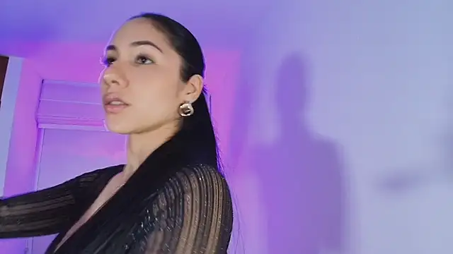 ArianaReynoldss online show from November 2025 10:13:02 PM