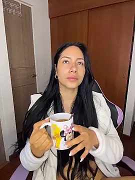 ArianaReynoldss online show from March 2026 10:32:02 AM