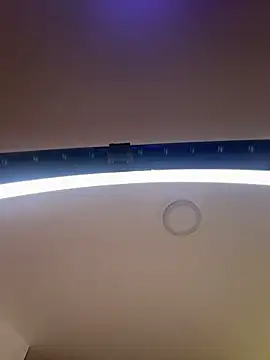 ArianaReynoldss online show from March 2026 10:20:02 AM