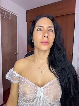 ArianaReynoldss online show from April 2026 11:47:01 AM