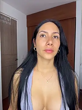 ArianaReynoldss online show from February 2026 10:20:01 PM