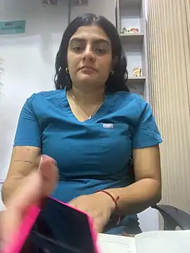 Snapshot of carlafox05 chatting on June 2026 02:39:01 PM carlafox05 online show from June 2026 02:39:01 PM