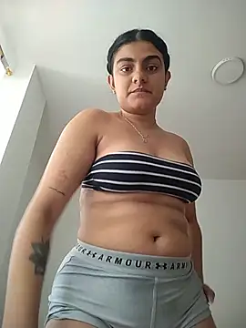 Snapshot of carlafox05 chatting on February 2026 04:03:01 PM carlafox05 online show from February 2026 04:03:01 PM