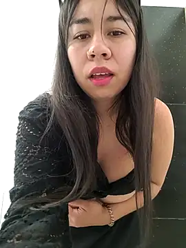 Snapshot of Yuli_Mars chatting on December 2025 04:39:02 PM Yuli Mars online show from December 2025 04:39:02 PM