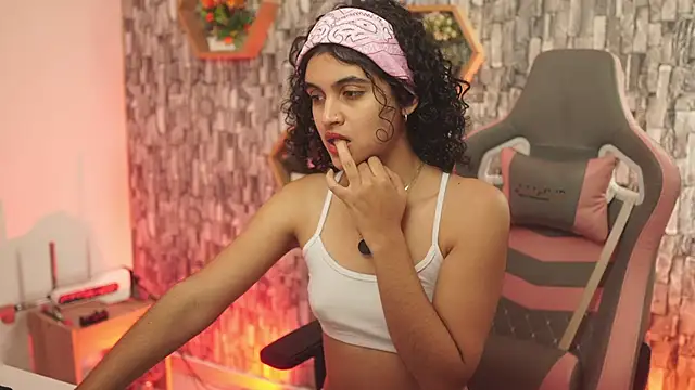 bonniie 98  online show from February 2026 07:34:02 PM