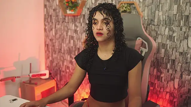 bonniie 98  online show from February 2026 07:03:02 PM