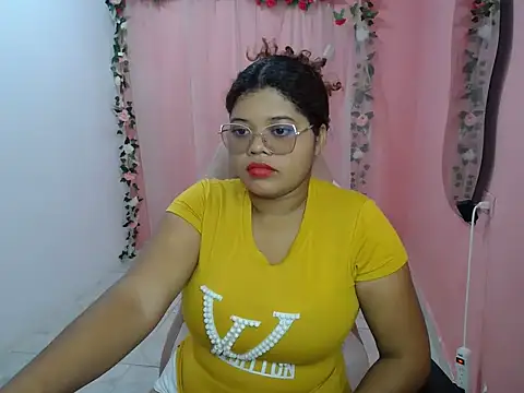 natalietits1 online show from September 2025 06:44:01 PM