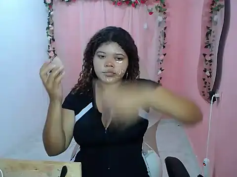 natalietits1 online show from September 2025 05:08:01 PM