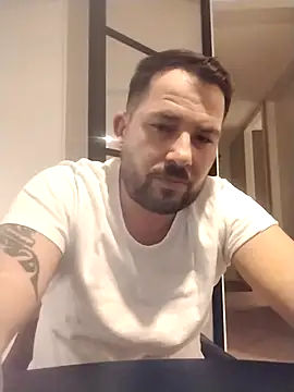 iunutmi online show from November 2025 06:33:02 PM