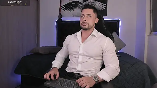 santi aesthetic online show from May 2026 03:54:01 AM