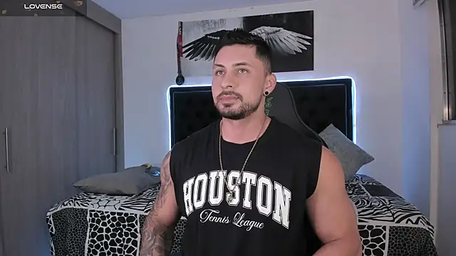 santi aesthetic online show from June 2026 04:03:01 AM