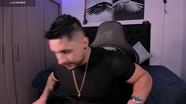 santi aesthetic online show from February 2026 12:11:02 AM