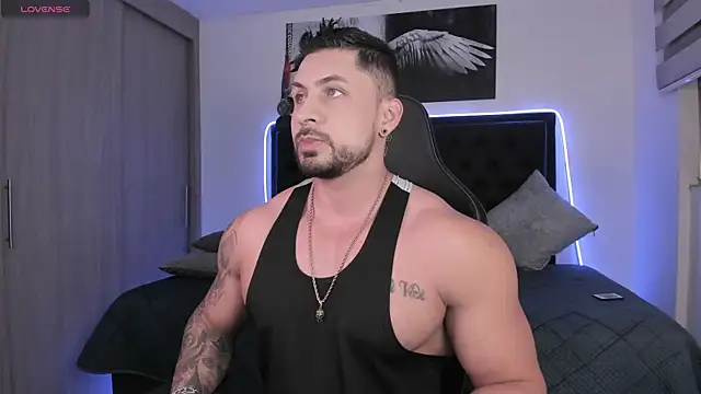 santi aesthetic online show from April 2026 03:09:01 AM