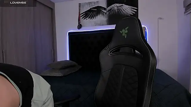 santi aesthetic online show from March 2026 12:25:01 AM