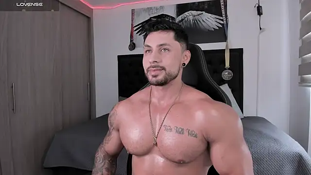 santi aesthetic online show from November 2025 08:20:01 PM