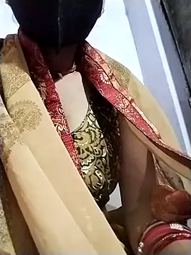 Snapshot of Soniy-Maax chatting on December 2025 04:11:01 PM Soniy-Maax online show from December 2025 04:11:01 PM