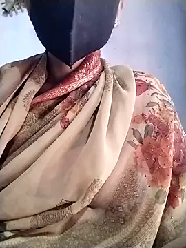 Snapshot of Soniy-Maax chatting on February 2026 08:22:01 AM Soniy-Maax online show from February 2026 08:22:01 AM